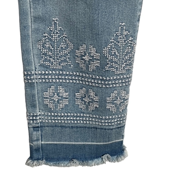 Harper Embroidered Skinny Ankle Released Frayed Hem Faded Jeans Size 25 - Picture 6 of 12